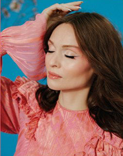 Sophie Ellis Bexter - switch on Celebrity for the 2023 Illuminations?